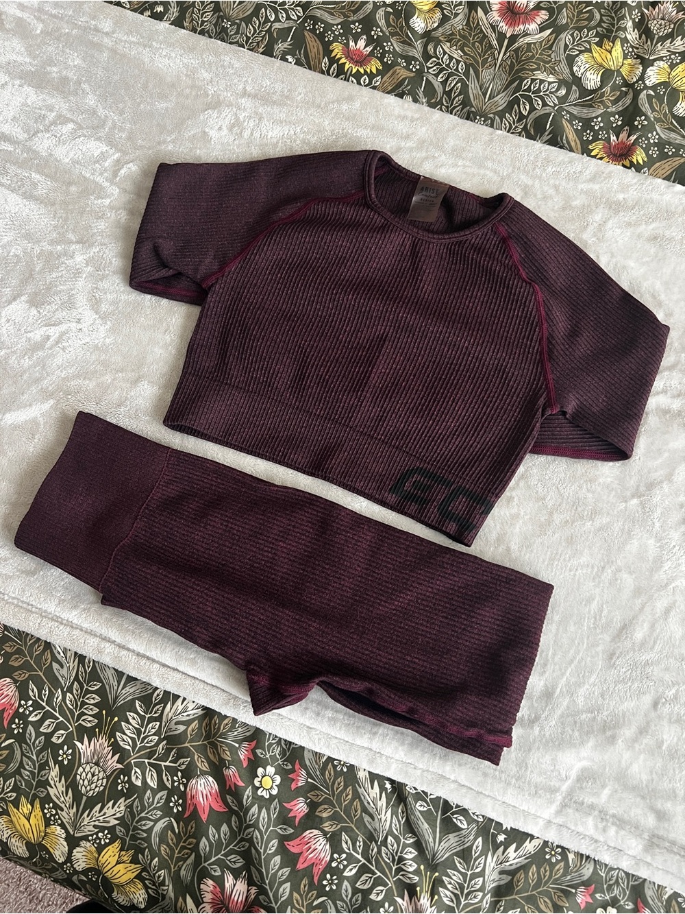 ECHT Wine Ribbed Seamless Crop Top & High-Waist Leggings Set